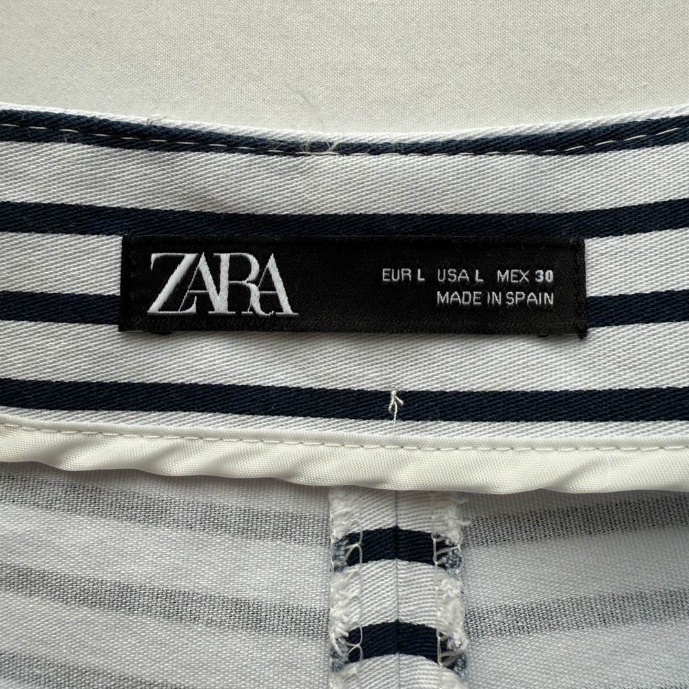 Zara Women Navy White Striped Ruffle Hem High Waisted Shorts Size Large - Picture 6 of 11